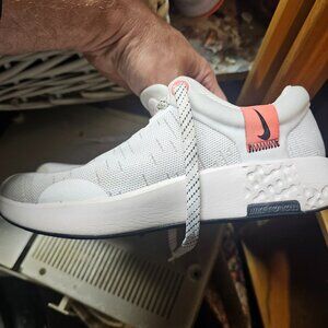 Nike Renew Serenity Run "White Magic" size 7.5 womens